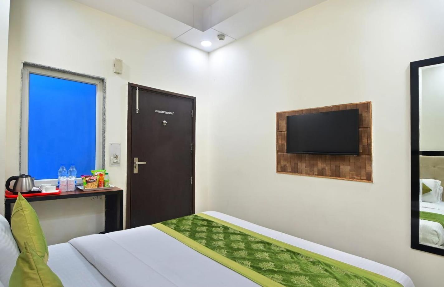 Hotel Emporio View - New Delhi Railway Station - Paharganj Luaran gambar