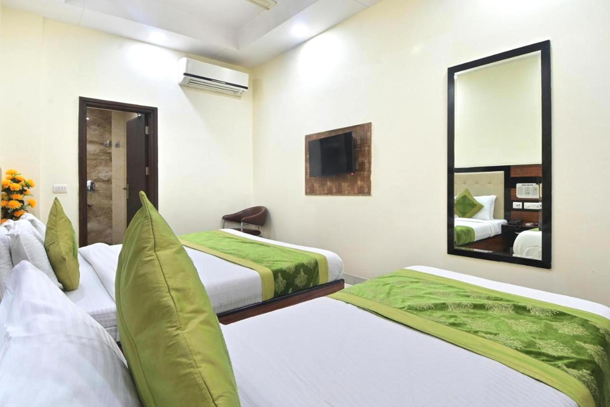 Hotel Emporio View - New Delhi Railway Station - Paharganj Luaran gambar