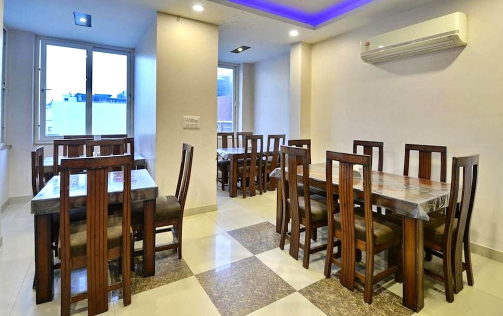 Hotel Emporio View - New Delhi Railway Station - Paharganj Luaran gambar